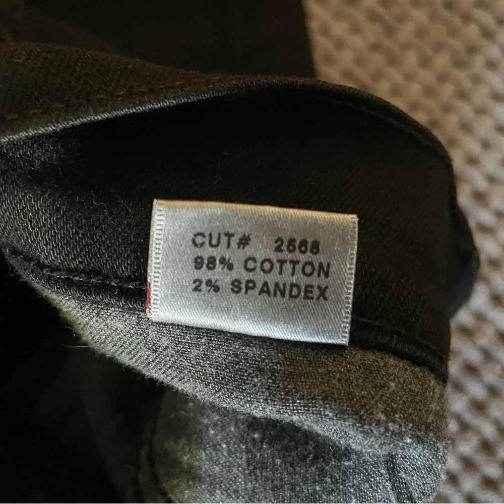 J Brand Heartbreaker Black Flare Slight Stretch Jean - Picture 5 of 11